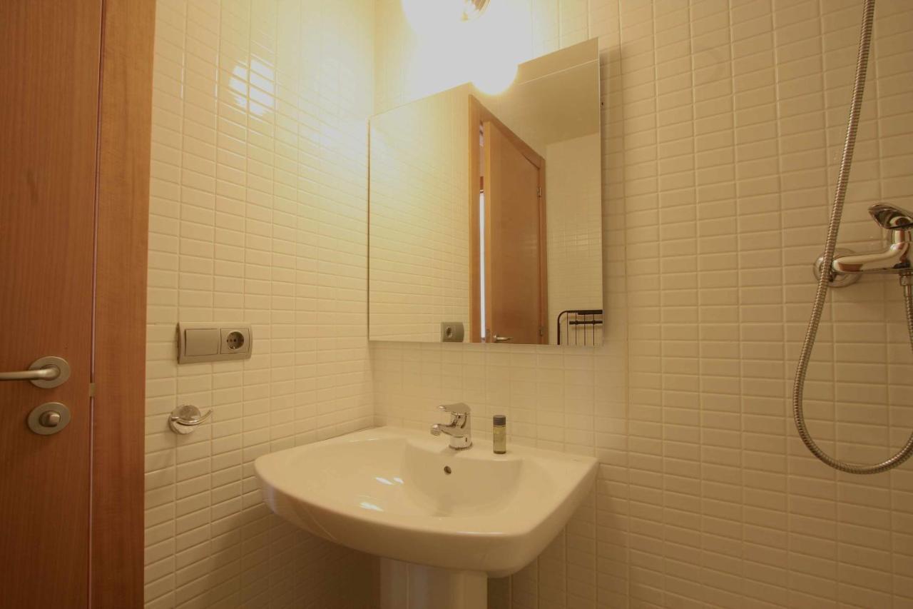 Mazi Apartments Downtown มาตาโร ภายนอก รูปภาพ